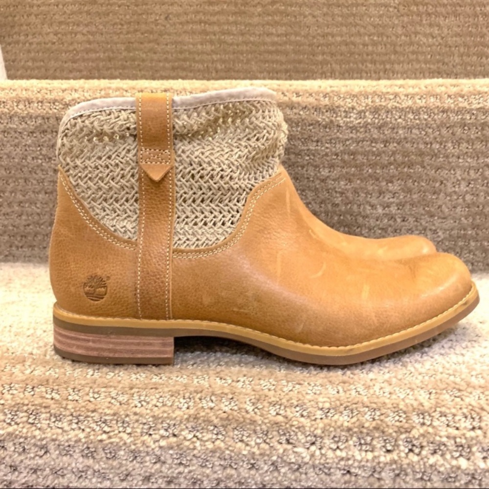 - Timberland booties - Picture 2 of 4